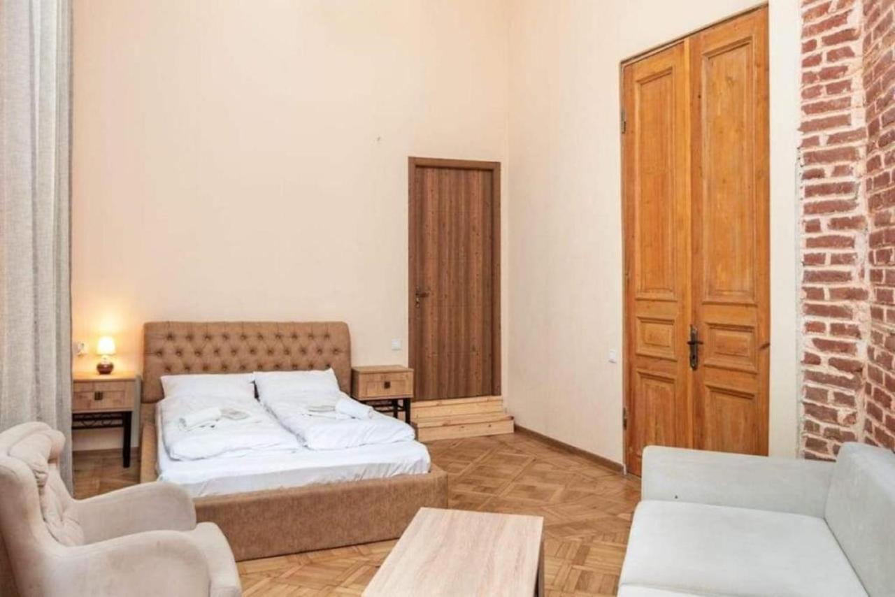 Crypto Hotel ティビリシ エクステリア 写真